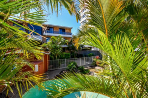 Гостиница La Mer Apartments  Мулулаба